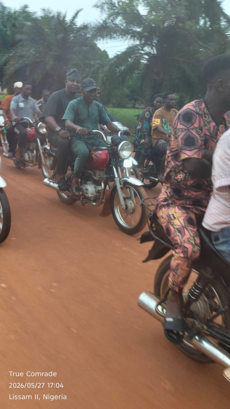 Nzuta ISechap Receives Heroic Welcome Ahead of APGA Primaries in Ussa